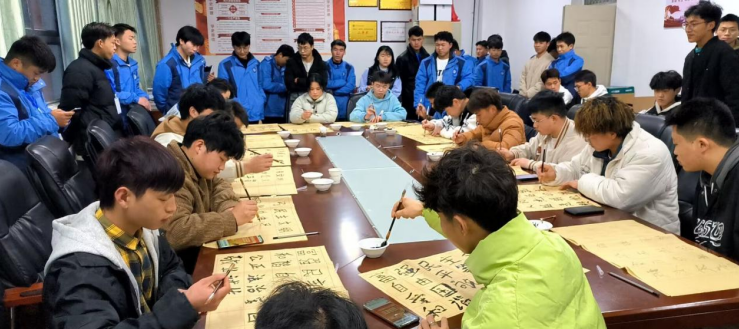 機電汽車工程系舉辦“翰墨歌盛世，青春頌黨恩”校園書法大賽初賽